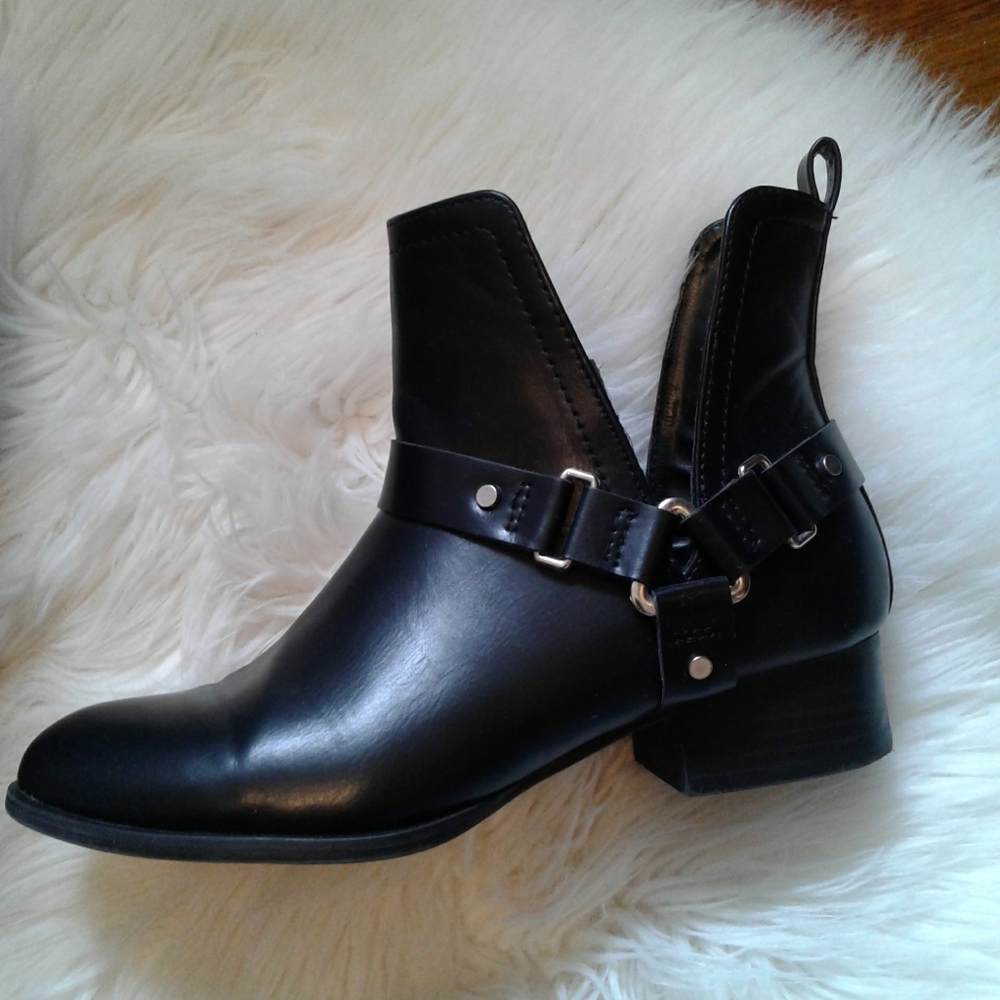 Forever 21 Faux Leather Booties